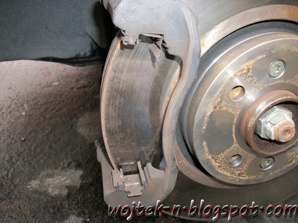 wojtekn brake discs replacing, front disc, rear disc, brake pads