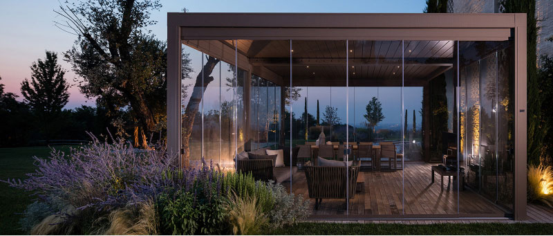 Arredare il giardino o la terrazza per tutte le stagioni Pergola bioclimatic PRATIC