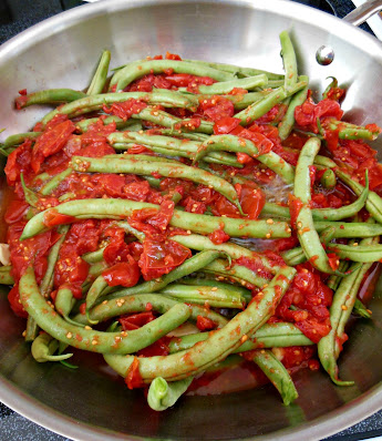 Easy and delicious, Braised Green Beans Tomato Garlic and Thyme