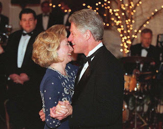 Bill and Hillary Clinton celebrates 37years anniversary in style