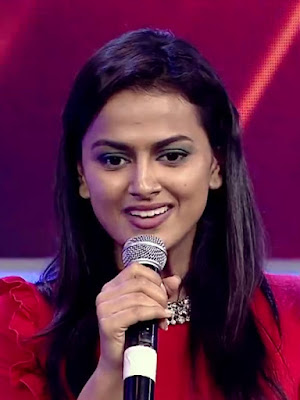 Actress Shraddha Srinath At JFW Golden Divas Photos HD Actress Shraddha Srinath At JFW Golden Divas Photos HD