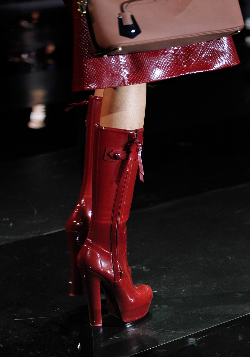 Fashion Fetish Gender Blog: Louis Vuitton high heeled rain boots