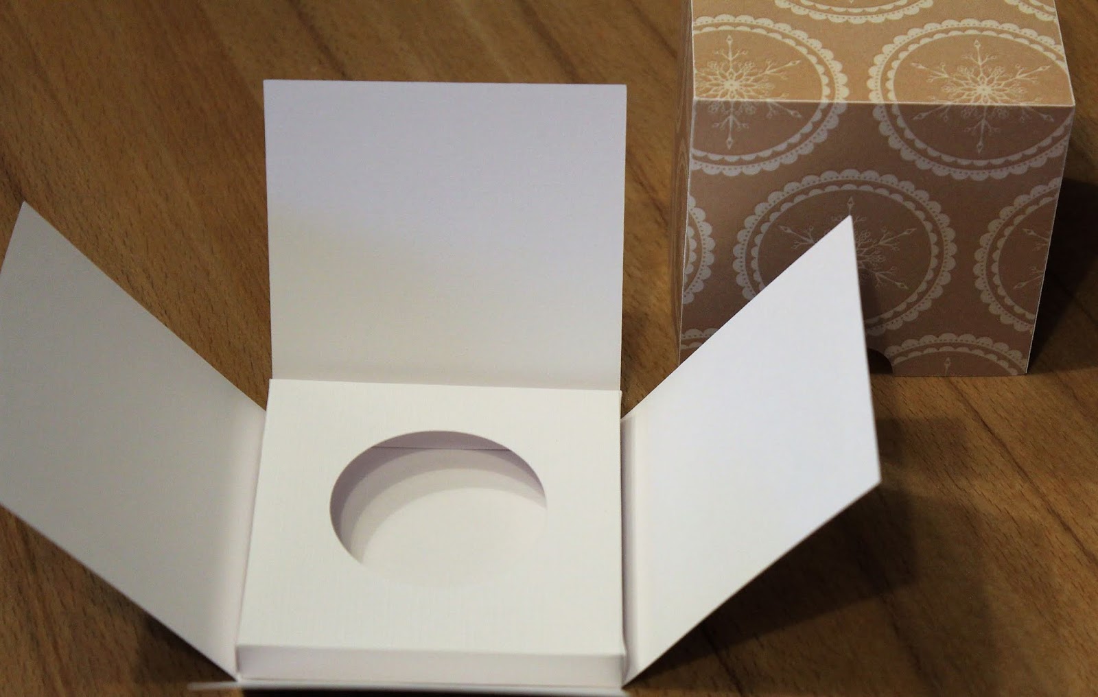 Plott Blog Box Fur 8cm Grosse Christbaumkugeln Christbaumkugeln Kugel Grosse Christbaumkugeln