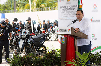 Entrega el Gobernador Roberto Borge patrullas y motopatrullas para reforzar la seguridad pública en Benito Juárez