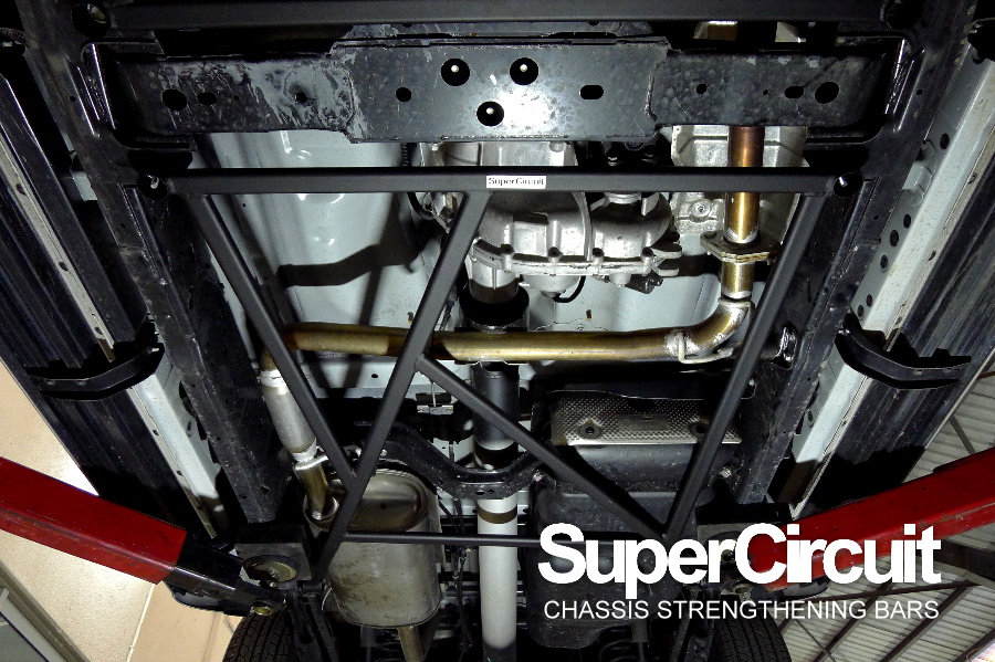 SUPERCIRCUIT CHASSIS STRENGTHENING BARS Nissan Navara NP300 Chassis