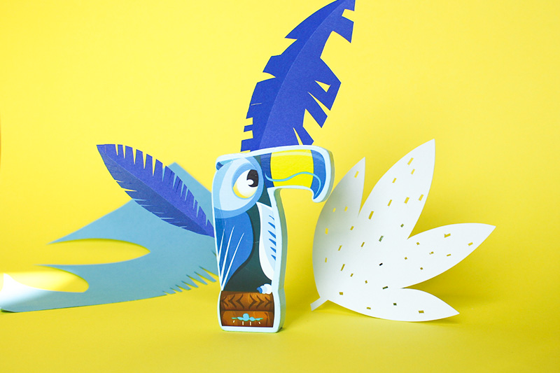 jungle totem toucan papier découpé et bois