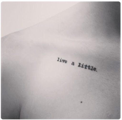 Pequena e Feroz clavicula Tatuagens