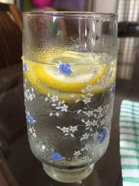 info sihat, kebaikan minum air lemon