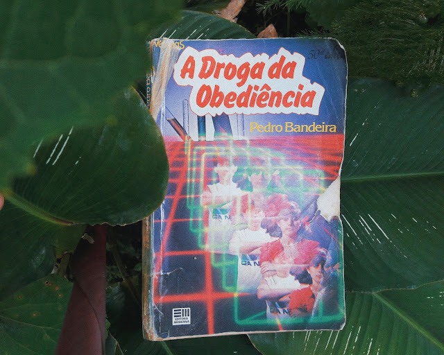 Resenha: A Droga da Obediência Resenha: A Droga da Obediência