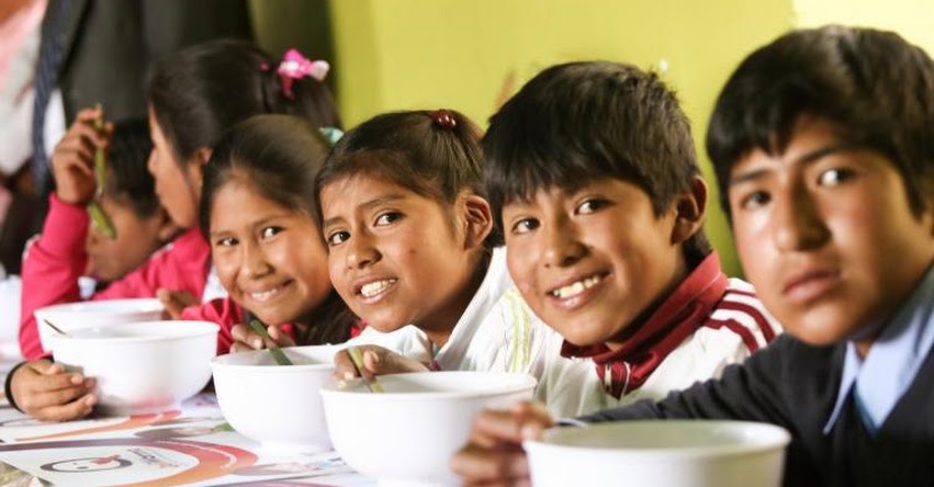 QALI WARMA: Durante el 2017 en todo el país Midis brindó más de 4 millones y medio de desayunos y almuerzos diariamente a escolares de II.EE públicas - www.qaliwarma.gob.pe QALI WARMA: Durante el 2017 en todo el país Midis brindó más de 4 millones y medio de desayunos y almuerzos diariamente a escolares de II.EE públicas - www.qaliwarma.gob.pe