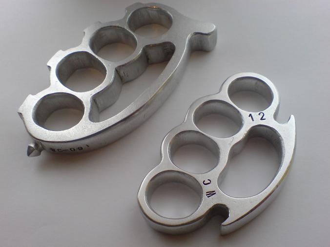 Ladies Extra Small Knuckle Duster / Brass Knuckles.