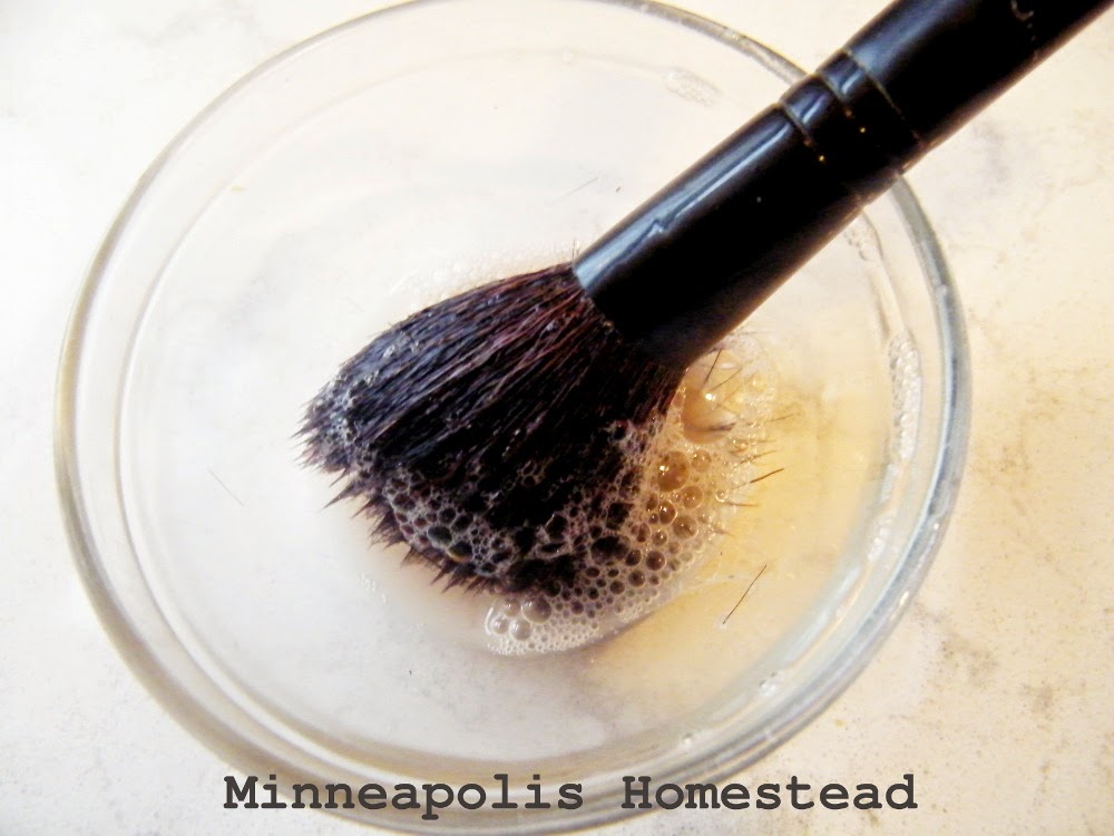 DIY Natural Makeup Brush Cleaner Minneapolis Homestead