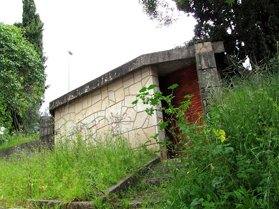 Resultado de imagem para imagens sanitários rua da fabrica e cerrada dos caes em tomar a dianteira
