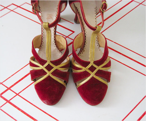 1930s Red Velvet Heels #1930s #shoes #heels #vintage