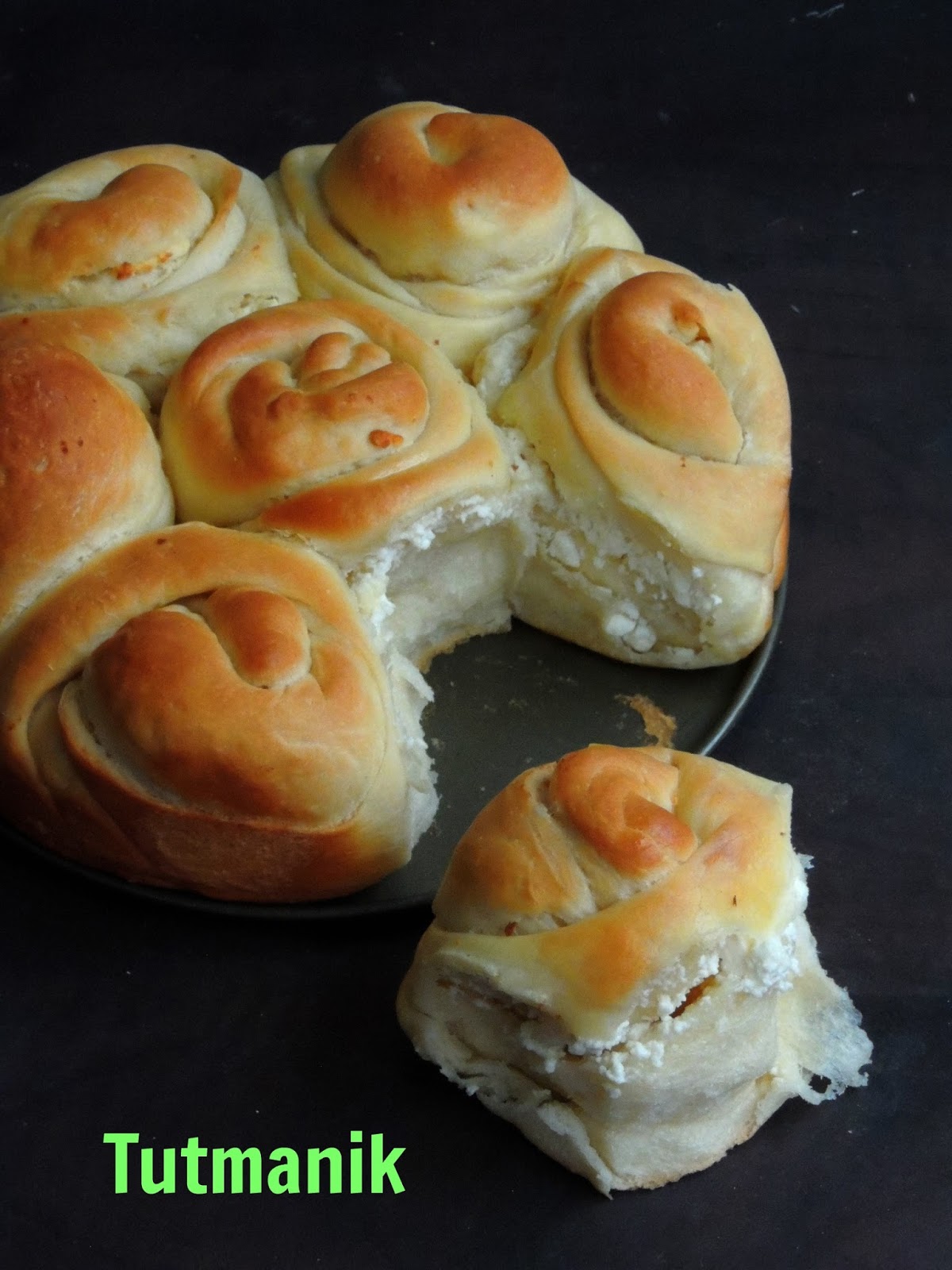 Priya's Versatile Recipes Tutmanik/Mesenitza/Bulgarian Cheese Bread