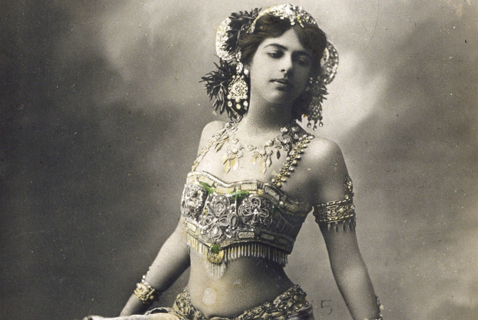 Мата хари. Мата хари 1985. Мата хари фото. Мата хари. Мата хари содержание.