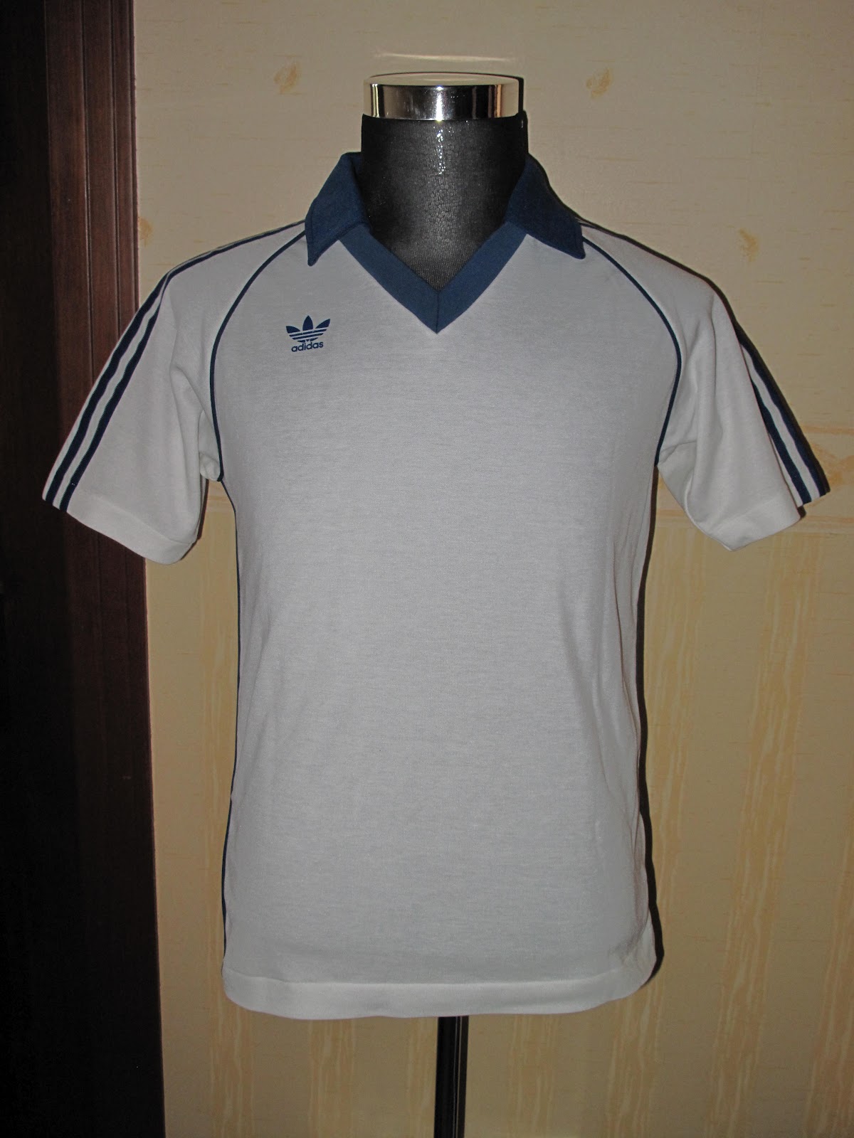 D O U G L A S T O R E adidas collar vtg jersey (SOLD)