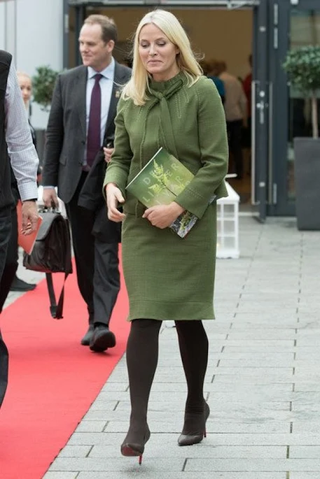 Queen Sonja of Norway and Crown Princess Mette-Marit of Norway attend the opening of the TUR conference hosted by of the Norwegian Trekking Association