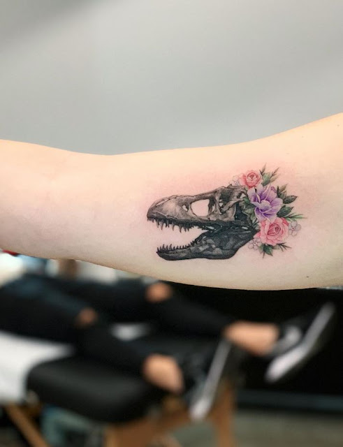 Tatuagens femininas de flores