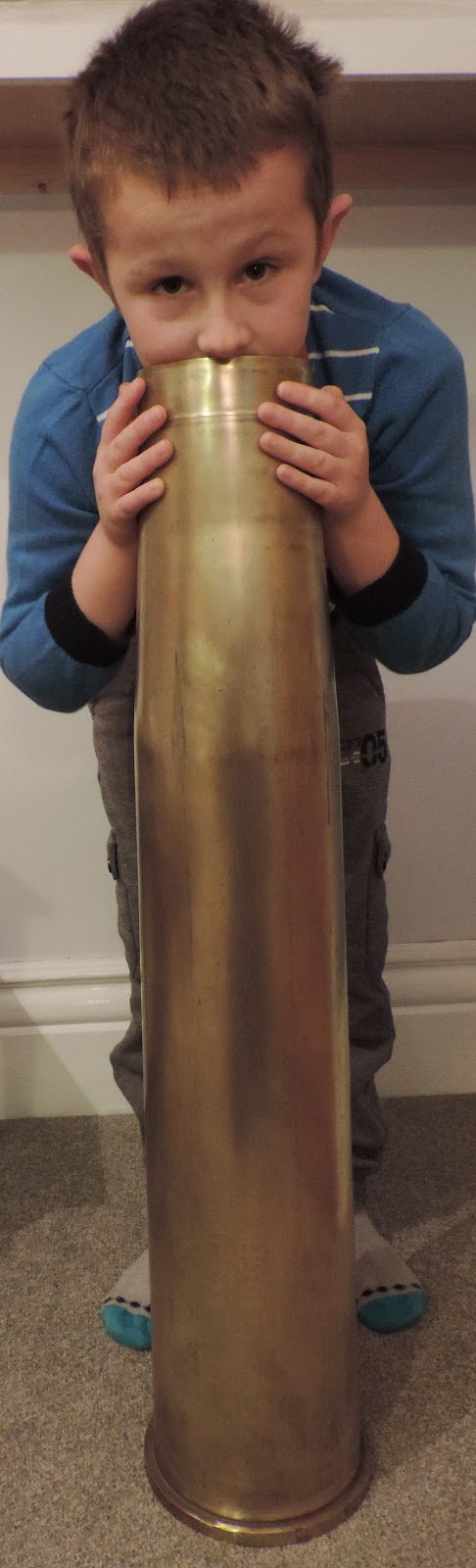 12cm bofors cannon shell dutch navy C-1 EML-75 12CM No10 580°C 260°C bofors 12cm naval