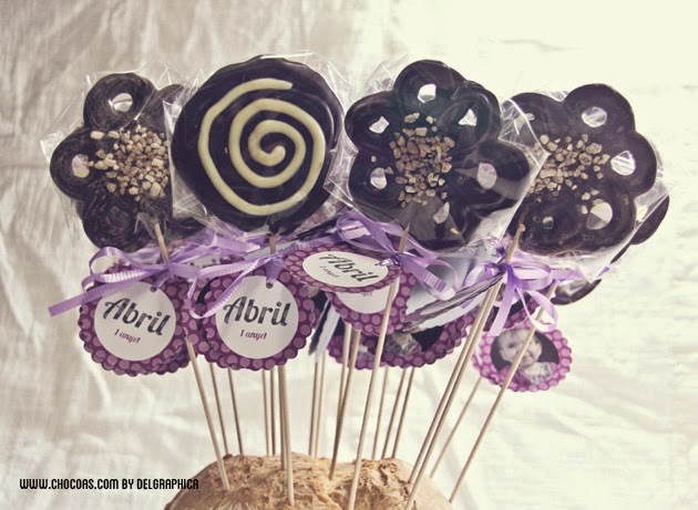 Piruletas de chocolate - detalle bautizo