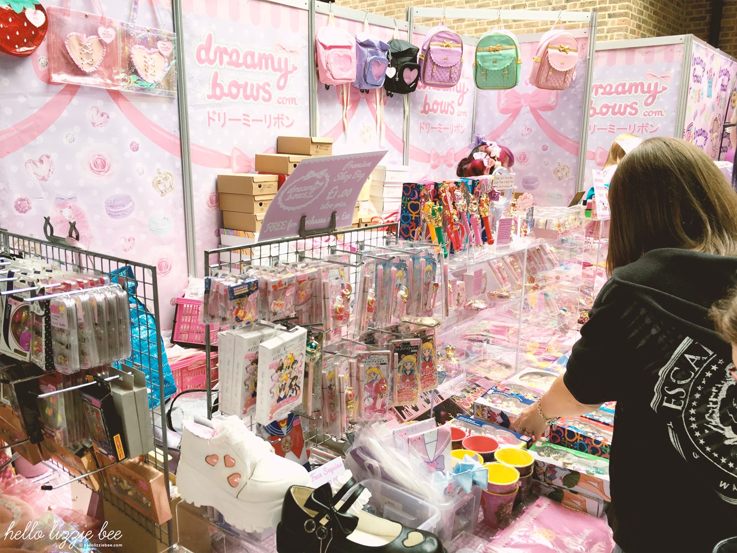 dreamy bows hyper japan stall