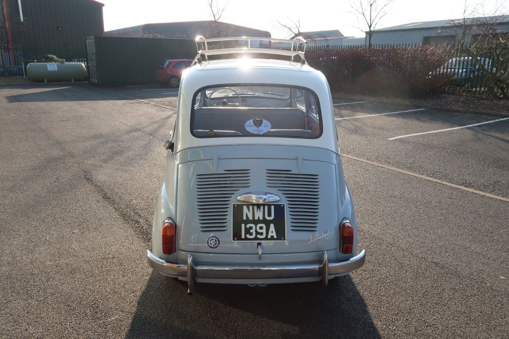 CLASSICS FOR SALE FIAT 600D MULTIPLA 6 Seater Woldside Classic & Sports Car Tattershall Way CLASSICS FOR SALE FIAT 600D MULTIPLA 6 Seater Woldside Classic & Sports Car Tattershall Way