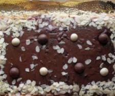  TARTA DE DULCE DE <strong>LECHE, ALMENDRAS</strong> Y COCO 