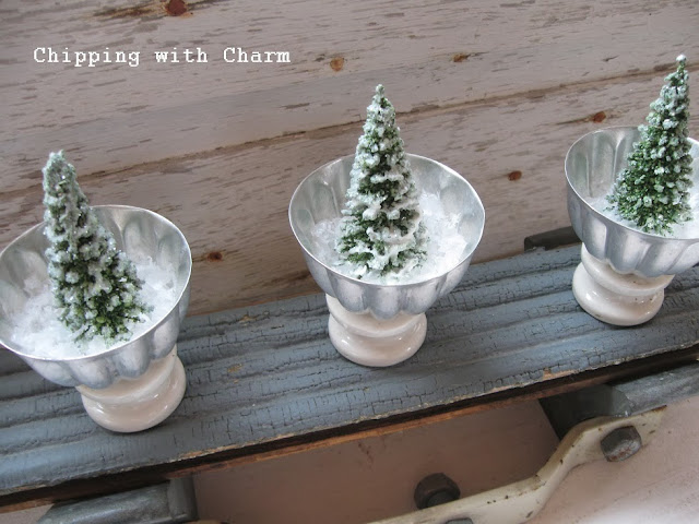Chipping with Charm:  Mystery Junk, mini molds and more insulators for Christmas...http://www.chippingwithcharm.blogspot.com/