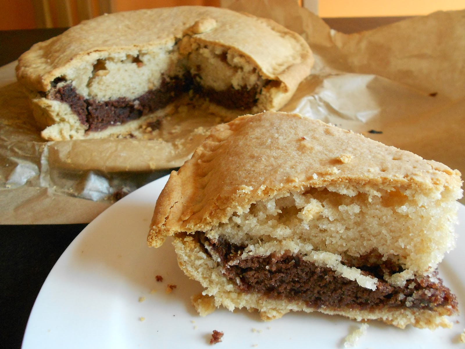 Vegan Nyom Nom: Peanut Butter Chocolate Cake Pie
