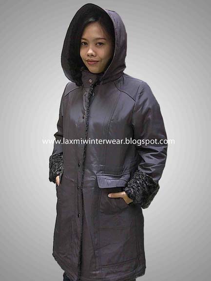 Laxmi Winter Wear: Winter Coat untuk Wanita