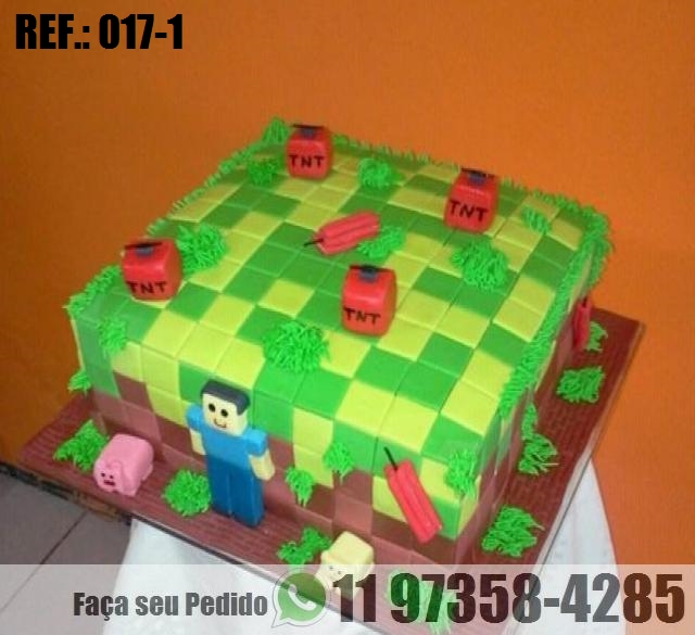 Bolo de Leite Ninho: Bolo Minecraft quadrado com TNT de Leite Ninho