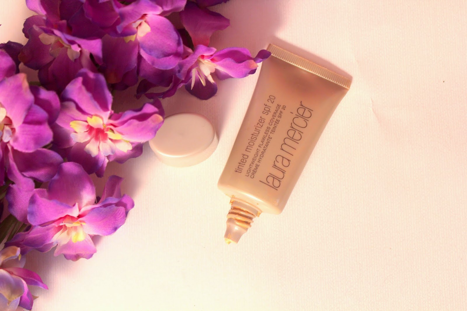LAURA MERCIER'S TINTED MOISTURISER WITH SPF 20