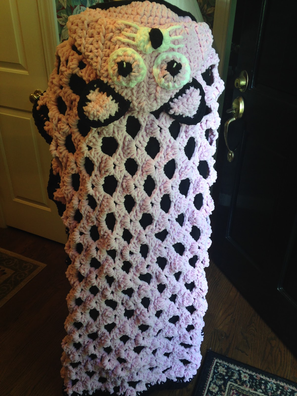 The Perfect Stitch... Hoodie Cat Blanket...