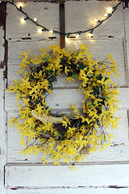 yellow wreath with bird