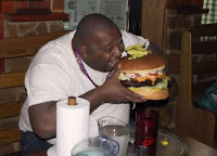 Fuente: http://www.sarda.gratis.es/fotos-curiosas/toma-calorias/hamburguesas-gigantes.jpg