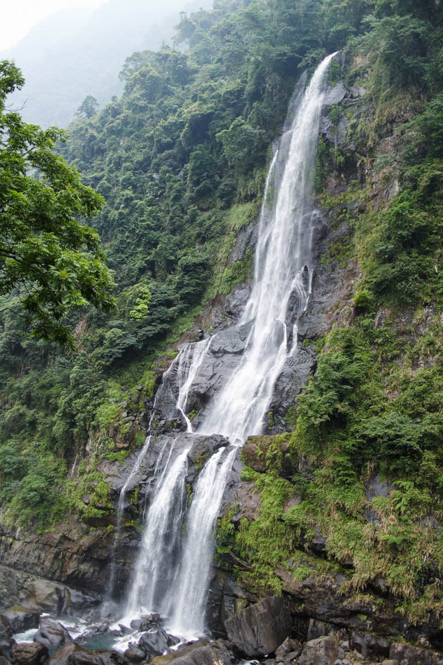 things to do in Taipei | escape the city with a refreshing trip to Wulai Waterfall things to do in Taipei | escape the city with a refreshing trip to Wulai Waterfall