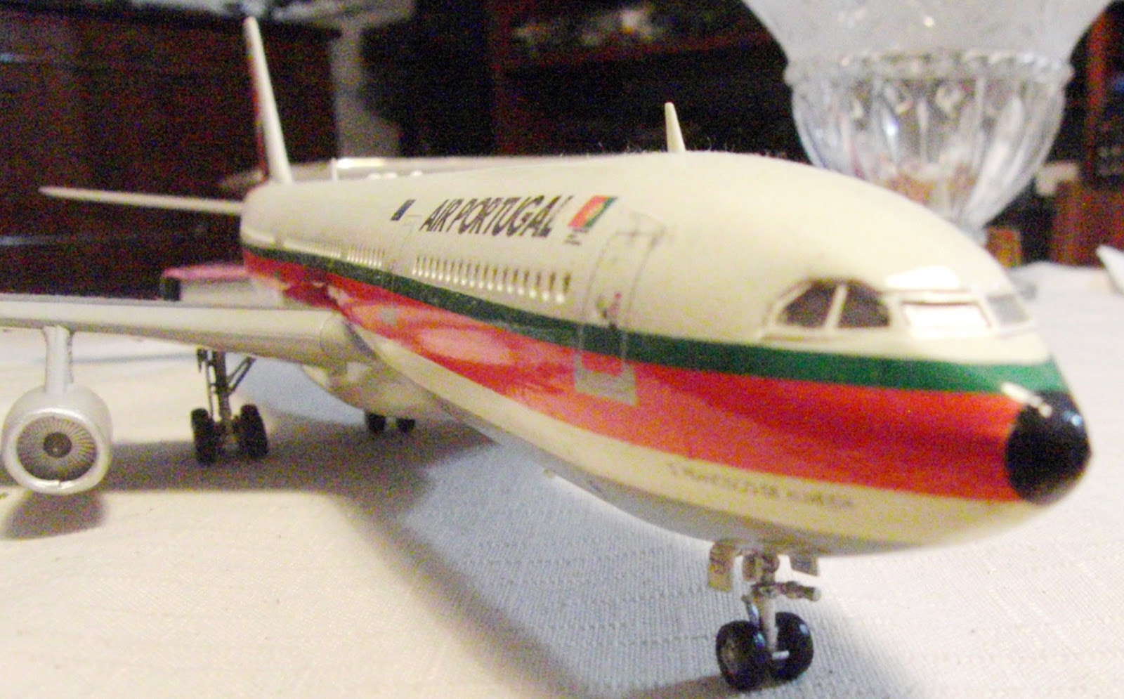 JN Model kits Review Revell 1/144 Airbus A340 TAP
