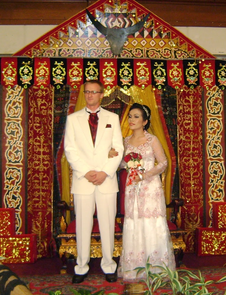 Kumpulan Foto Model Baju Pengantin Orang Batak - Trend Baju Pengantin