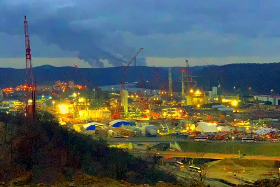 Towns and Nature Monaca, PA Shell building a polyethylene plant on