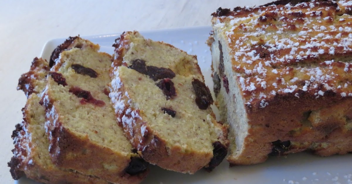 Cake aux bananes, noix de coco, cranberries et pruneaux sans gluten ni ...