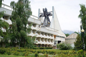 ssoviet sanatoriums, central asian health treatments, uzbekistan art craft textile tours