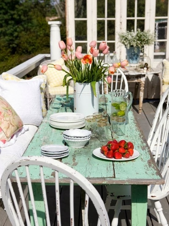 Twc: 10 porches que te gustarÃa tener Silla de madera antigua para porches