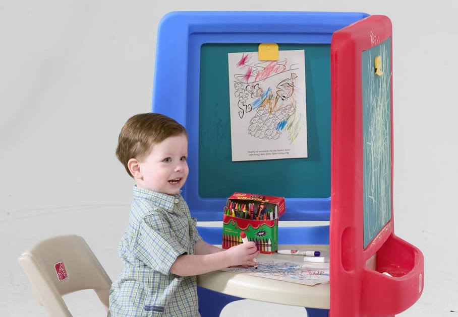 Preloved ToysWorld TheTotToys: Step 2 Creative Art Center