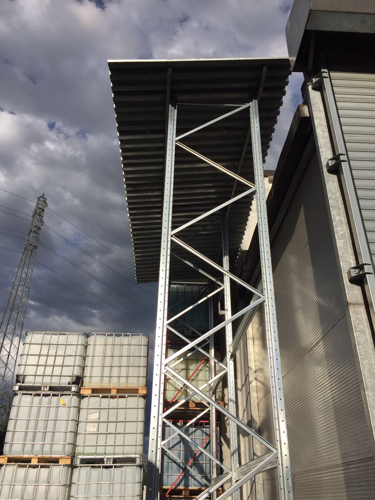 Metallmont srl montaggi industriali Scaffalature con bancali
