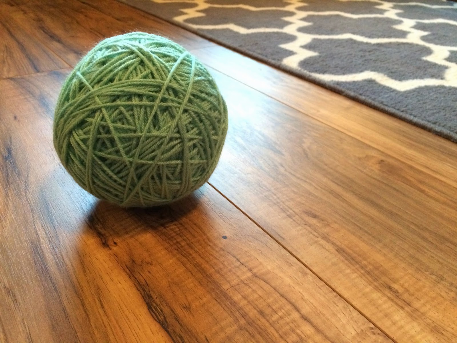 twenty somethin' mom the basics rolling yarn into a ball