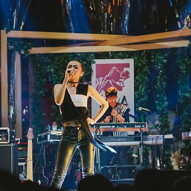 Lirik Lagu Rinni Wulandari - Kau Tak Tahu Betapa Rapuhnya Aku - Markas