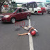 Motociclista queda herido al ser atropellado