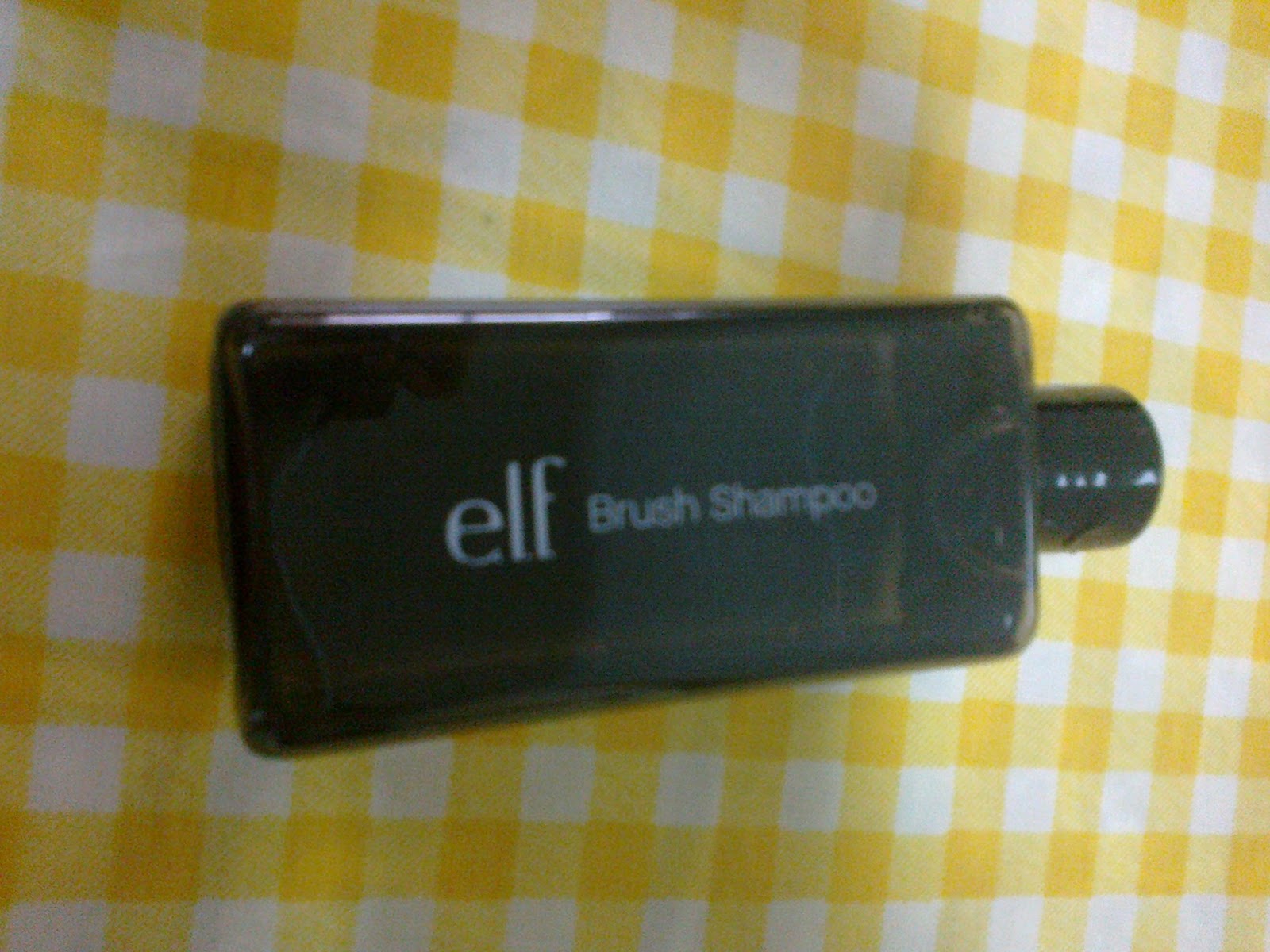TehTeh Uncovered ® Review Brush Shampoo da ELF