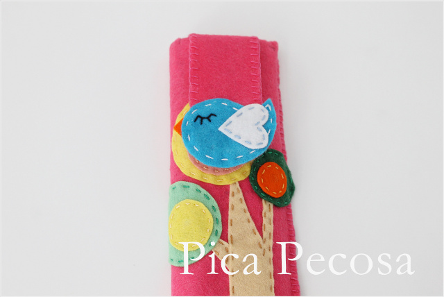 tutorial-hacer-funda-rigida-diy-regla-carton-reciclado-fieltro